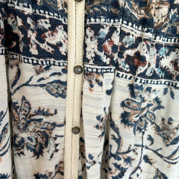 Lucky Brand Blue and Cream Long Sleeve Top - Picture 4 of 4